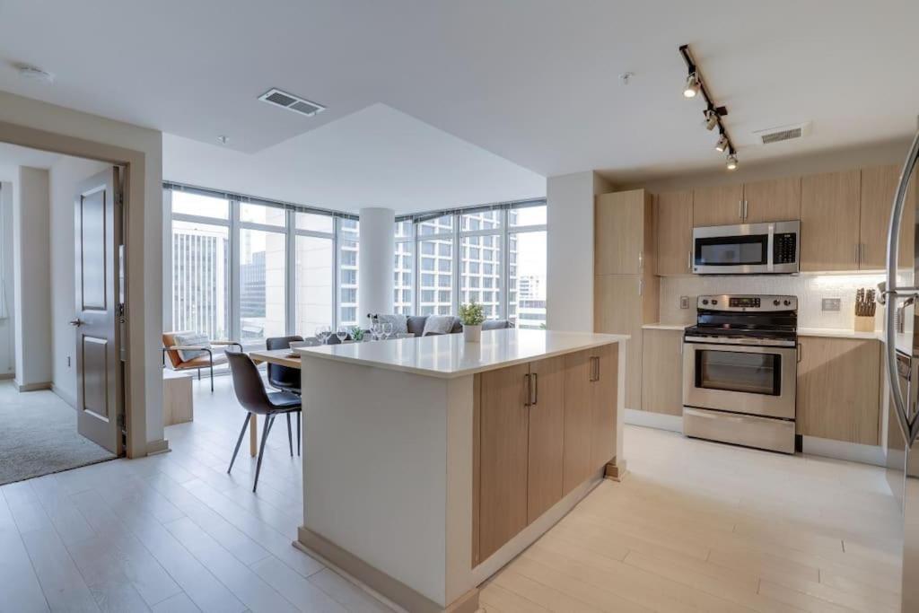 Wonderful 2Br Apartment At Crystal City อาร์ลิงตัน ภายนอก รูปภาพ