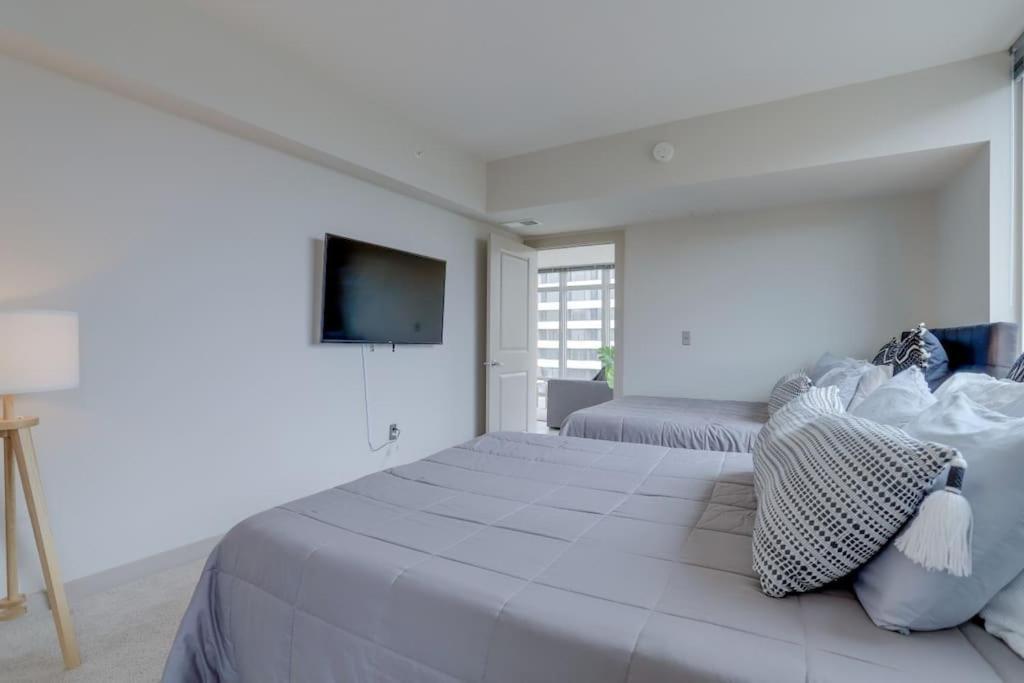 Wonderful 2Br Apartment At Crystal City อาร์ลิงตัน ภายนอก รูปภาพ